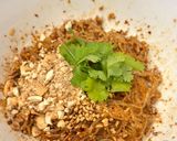 รูปขั้นตอนการทำที่ 6 ของ วุ้นเส้นต้มยำแห้ง หมูสับ แบบง่าย