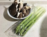 蘆筍炒鮑魚菇的食譜步驟1照片