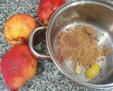 Foto del paso 1 de la receta: 🍐🥣Compota de peras, ciruela gotitas de miel y cerezas🍒