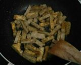Foto langkah ke 3 dari resep Tumis taoge ikan asin oncom.