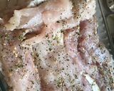Foto del paso 5 de la receta: Blanca y radiante va la...(Merluza con salsa blanca gratinada)