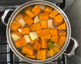 Foto del paso 1 de la receta: Puré de zapallo 🎃 con croquetas de atún 🐟