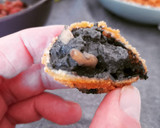 Foto del paso 8 de la receta: Croquetas de calamares en su tinta