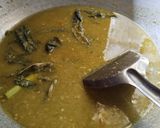 Gambar langkah 4 resipi Bayam Brazil Masak Lemak Cili Padi Bersama Ikan Keli Salai.