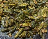 A picture of step 3 of Tawa bhindi.