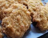 Foto langkah ke 4 dari resep Corn flakes keju cookies.