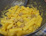 Foto del passaggio 4 della ricetta Tortiglioni ispirati ad Andrea Mainardi