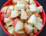 A picture of step 2 of Apple Milkshake.