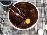 Simple chocolate crinkles
