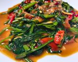 A picture of step 4 of Stir-Fried Water Spinach with Oyster Sauce (Tips for Keeping It Green).