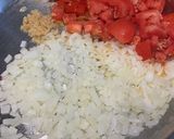 A picture of step 2 of Salt-Free Tomato Basil Sauce.
