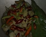 Foto langkah ke 2 dari resep Oseng bunga pepaya teri.