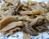 Foto del paso 7 de la receta: Setas al ajillo!!😋🍄🍴