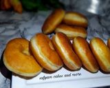 A picture of step 6 of Ring doughnut.