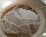 Foto del paso 3 de la receta: Sepia con guisantes