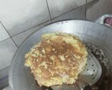 Foto langkah ke 3 dari resep Dadar Telur Sambal Rawit Gledek.