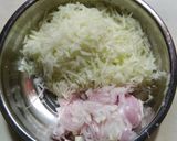 A picture of step 2 of Papaya Paratha.