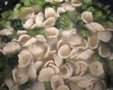 A picture of step 4 of One pot pasta with broccoli.
