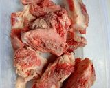 Foto langkah ke 1 dari resep Sop tulang iga.