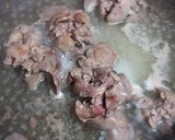 Foto langkah ke 1 dari resep Resep ati ayam dan ikan asin tumis cabe hijau pedes manis.