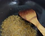 Foto langkah ke 5 dari resep Gulai rebon daun singkong.