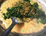 A picture of step 5 of Methi Matar Malai.