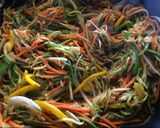Foto del paso 3 de la receta: Vegetales en tiras salteados