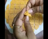  पिज़्ज़ा चिट चैट मठरी (Pizza chit chat mathri recipe in hindi) रेसिपी चरण 4 फोटो