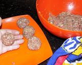 Foto del paso 5 de la receta: Albóndigas turcas sobre arroz con salsa de yogur