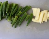 A picture of step 1 of Bhendi Potato Fry.