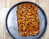 A picture of step 5 of Peanut chikki.