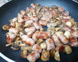 Foto del paso 4 de la receta: Salteado de longanizas con champiñón