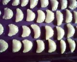 Foto langkah ke 2 dari resep Pastel abon chrunchy.