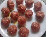 Foto del paso 1 de la receta: Arroz con mini albóndigas