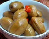 Hình bước làm 2 của món Quả trám/cà na ngâm đường phèn