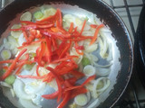 Salteado de verduras y provoleta y algo más