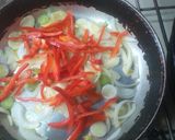 Foto del paso 2 de la receta: Salteado de verduras y provoleta y algo más