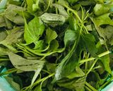Hình bước làm 2 của món Rau lang xào hành tỏi