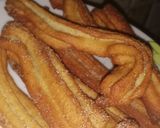 A picture of step 6 of Churros.