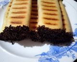 Foto langkah ke 5 dari resep Roti Bakar Isi Pisang.