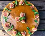 Pas rețetă Cheesecake fin cu blat și sos caramel 5 fotografie