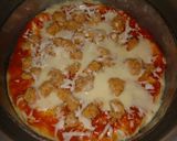 A picture of step 8 of Chicken pizza.