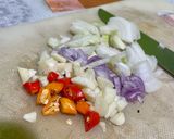 Foto langkah ke 3 dari resep Telur dadar Spesial.
