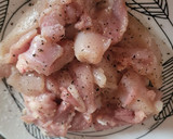 Foto del paso 1 de la receta: Salteado de pollo con garbanzos y hortalizas al curry