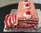 Foto langkah ke 9 dari resep Red velvet cake taburan wafer nabati keju.
