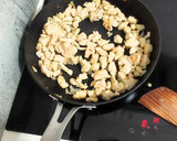 Foto del paso 6 de la receta: Pollo a la soja