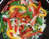 Foto del paso 1 de la receta Burritos con pollo al curry, espinacas....🌯🌯