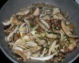 Foto del paso 5 de la receta Tallarines con setas y pollo