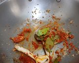 Foto langkah ke 3 dari resep Sambal Goreng Tahu Krecek.