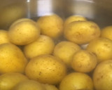 Foto del paso 1 de la receta: Papas a la Mantequilleishon